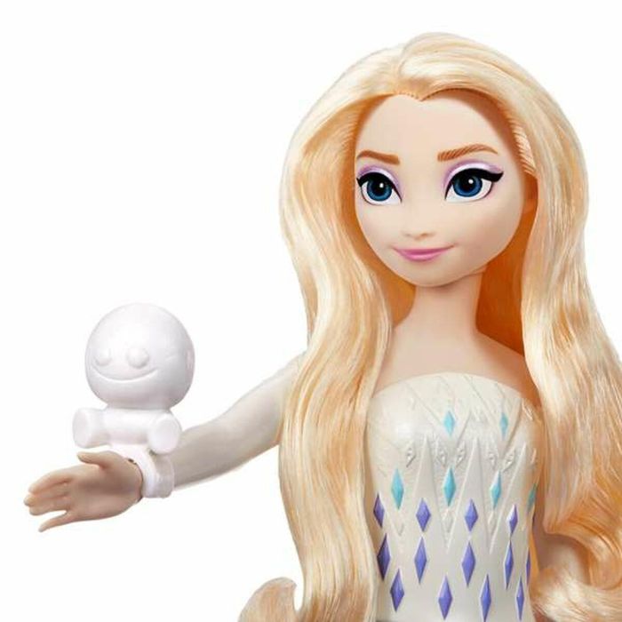 Muñeca frozen elsa spin and reveal. incluye 11 sorpresas 5 accesorios y 5 pegatinas con una escena de juego inspirada en la pelicula. 4