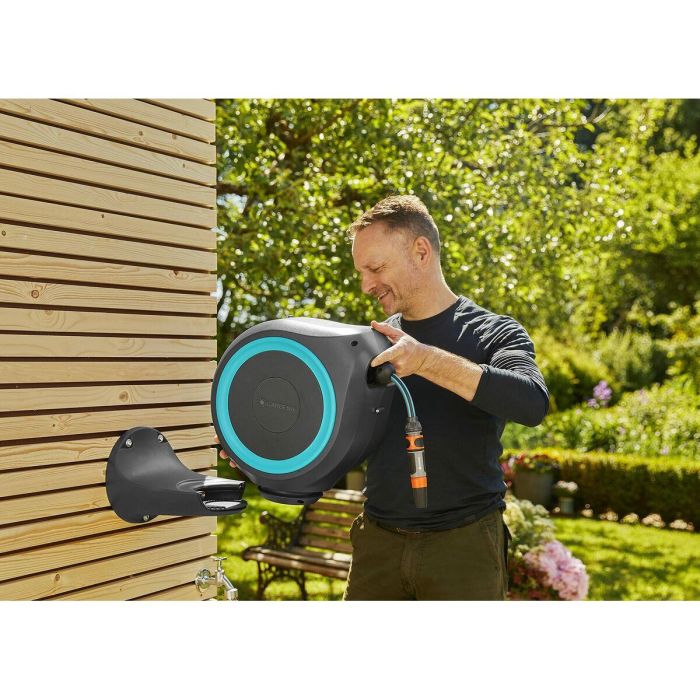 Gardena RollUp S Enrollador de Manguera Automático de Pared 15m 11mm, Rebobinado Antitorsión, Kit Listo para Usar, Borde Azul 7 Gardena RollUp S Enrollador de Manguera Automático de Pared 15m 11mm, Rebobinado Antitorsión, Kit Listo para Usar, Borde Azul 7
