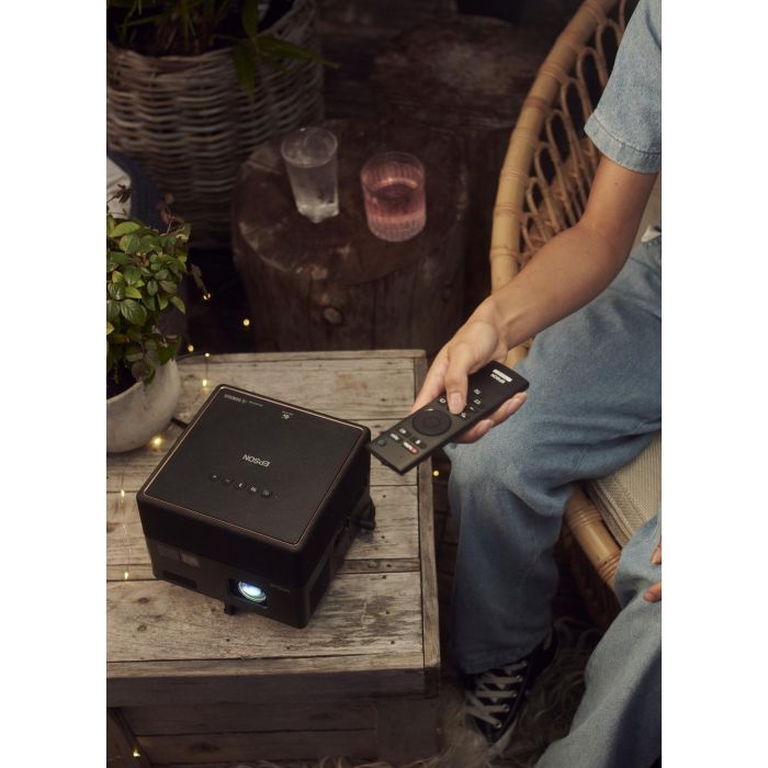 Epson EF-12 Proyector Láser Full HD 1080p 1000 Lúmenes Android TV Negro 24 Epson EF-12 Proyector Láser Full HD 1080p 1000 Lúmenes Android TV Negro 24