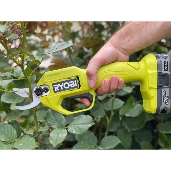 Podadora inalámbrica RYOBI ONE + 18V - SK5 Hojas japonesas de derivación cromadas de acero al carbono - Corte de 25 mm - Sin batería ni cargador 4 Podadora inalámbrica RYOBI ONE + 18V - SK5 Hojas japonesas de derivación cromadas de acero al carbono - Corte de 25 mm - Sin batería ni cargador 4