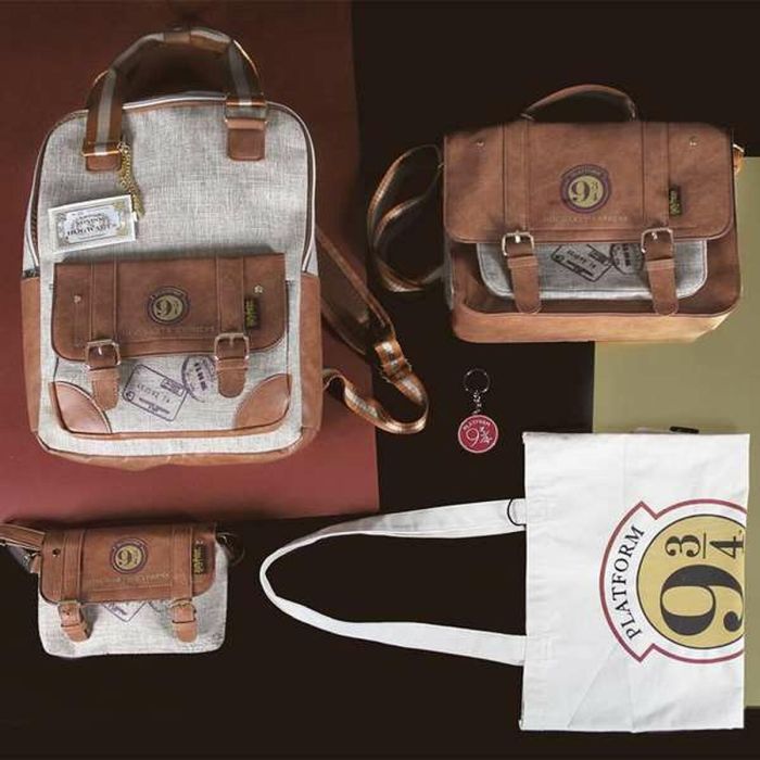 Mochila casual urbana harry potter 34.0 x 8.0 x 40.0 cm 4 Mochila casual urbana harry potter 34.0 x 8.0 x 40.0 cm 4