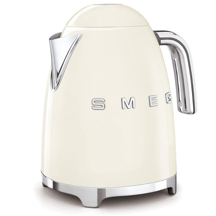 Smeg KLF03CREU Hervidor de Agua Eléctrico Estilo Años 50 Color Crema 1 Smeg KLF03CREU Hervidor de Agua Eléctrico Estilo Años 50 Color Crema 1