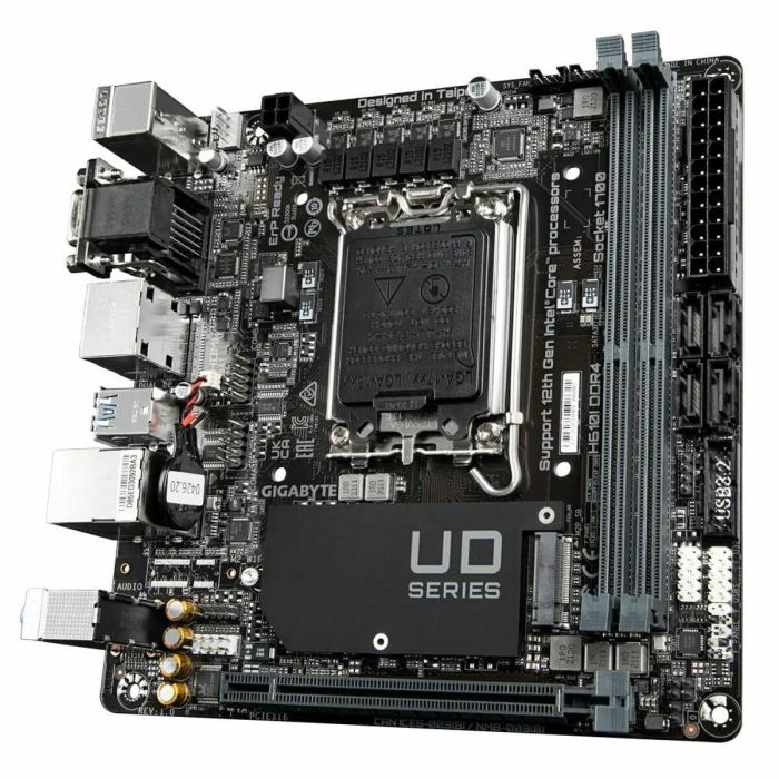 GIGABYTE GIG4719331834562 Placa base H610I DDR4 14 GIGABYTE GIG4719331834562 Placa base H610I DDR4 14