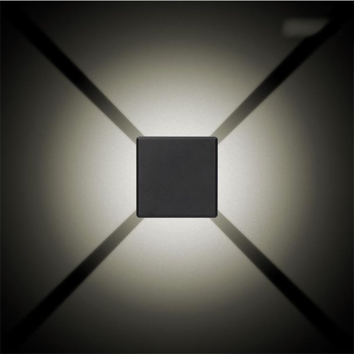 Edm Aplique LED Cuadrado 4 Proyecciones 6W 516lm 3000K Luz Calida IP54 11.5 x 11.5 x 5 cm 2