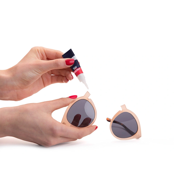 Loctite Super Glue 3, Pegamento Instantáneo Líquido de 1g, Blíster de 3 Unidades Mono dosis, Máxima Fuerza en Segundos, Pega Todo Tipo de Materiales