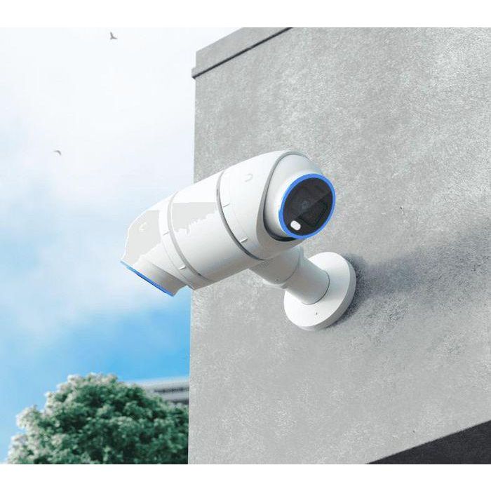 Ubiquiti Camera Dual Mount, aluminum alloy, polycarbonate, white, 1 1/2” NPS 23 Ubiquiti Camera Dual Mount, aluminum alloy, polycarbonate, white, 1 1/2” NPS 23