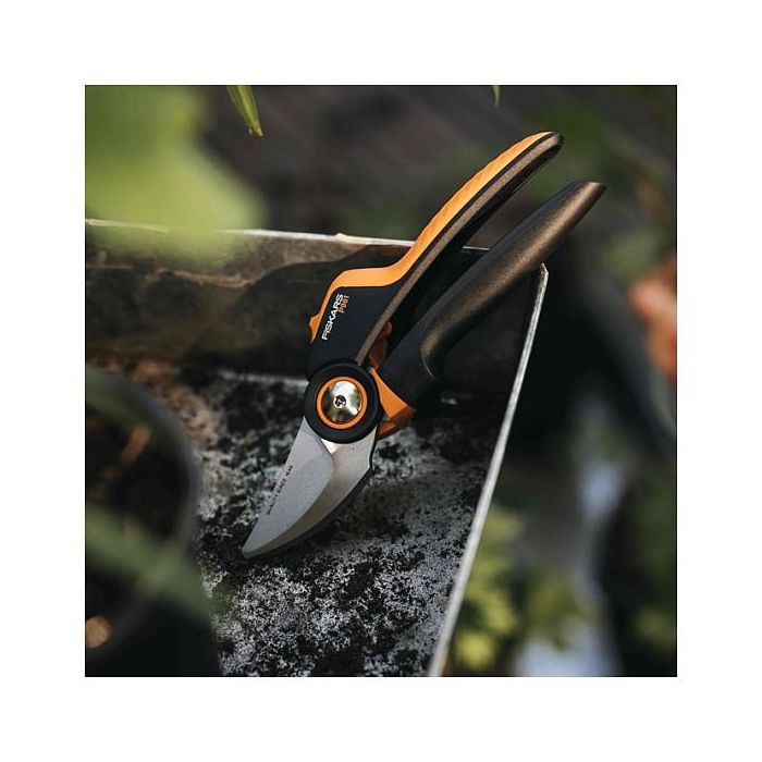 Fiskars X-series L P961 Tijeras de podar de Bypass, corte para evitar, acero inoxidable, longitud 222 mm, capacidad de corte 2.6 cm, 222 g 3 Fiskars X-series L P961 Tijeras de podar de Bypass, corte para evitar, acero inoxidable, longitud 222 mm, capacidad de corte 2.6 cm, 222 g 3
