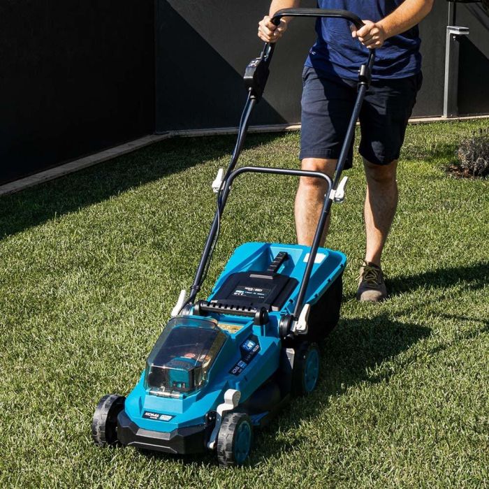 Koma Tools Cortacésped 20v-cc (sin batería ni cargador) 330mm ancho corte 97 x 93 cm 4 Koma Tools Cortacésped 20v-cc (sin batería ni cargador) 330mm ancho corte 97 x 93 cm 4