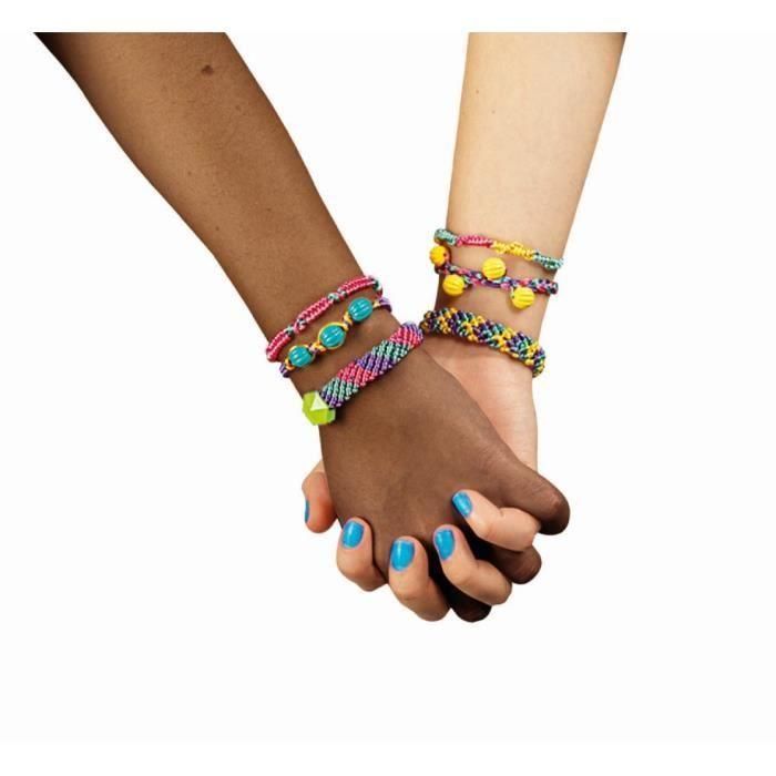 Clementoni Crazy Chic - Caja de creación de pulseras de la amistad - Cuentas e hilos - A partir de 7 años 2 Clementoni Crazy Chic - Caja de creación de pulseras de la amistad - Cuentas e hilos - A partir de 7 años 2
