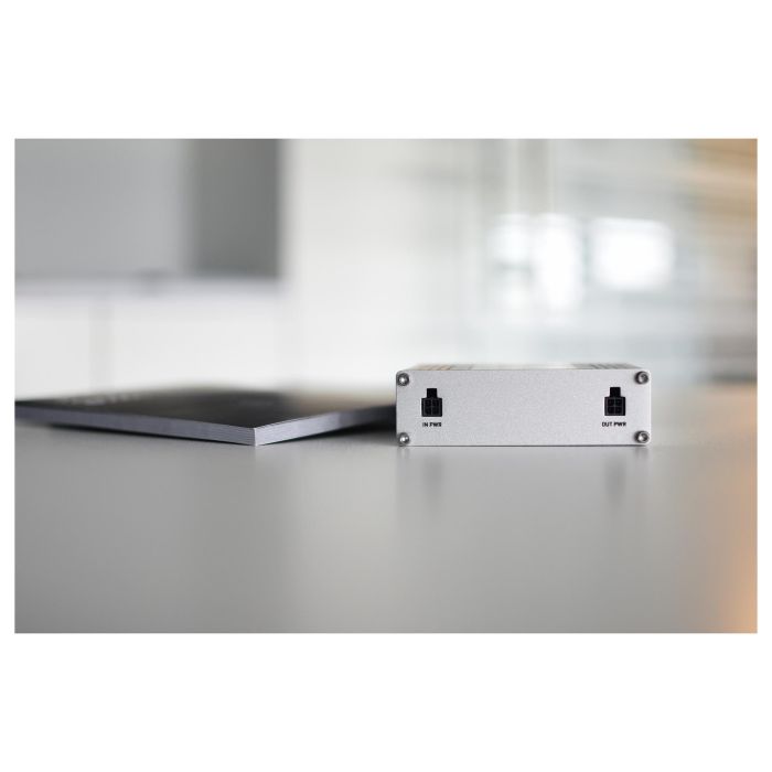 Teltonika BAT120 UPS Línea Interactiva 22W Sawtooth 9-30V Alimentación CC Compacto Acero Inoxidable 10