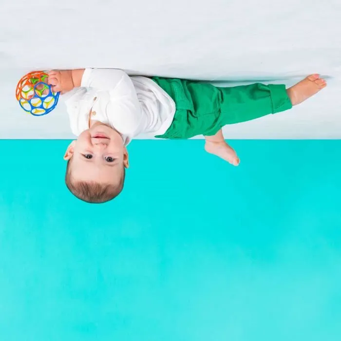 Bright Starts Sonajero Oball Rojo Amarillo Azul Verde Despierta Sentidos, Fácil Agarre, Destreza Motora, Mixto, Desde Nacimiento 1