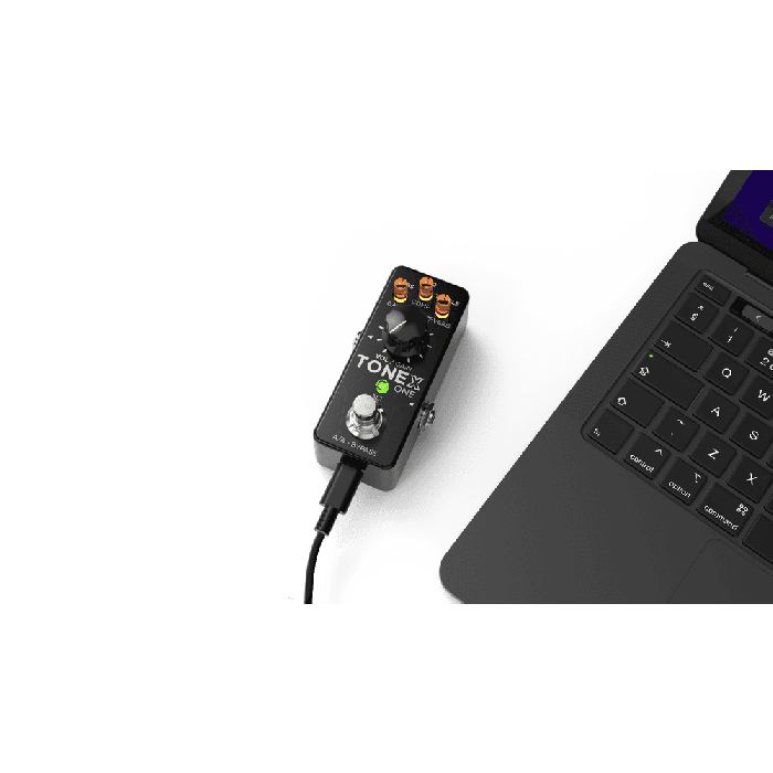 IKMULTIMED Pedal Tone X One Modelado IA con Colores LED Personalizables y 20 Presets 1 IKMULTIMED Pedal Tone X One Modelado IA con Colores LED Personalizables y 20 Presets 1