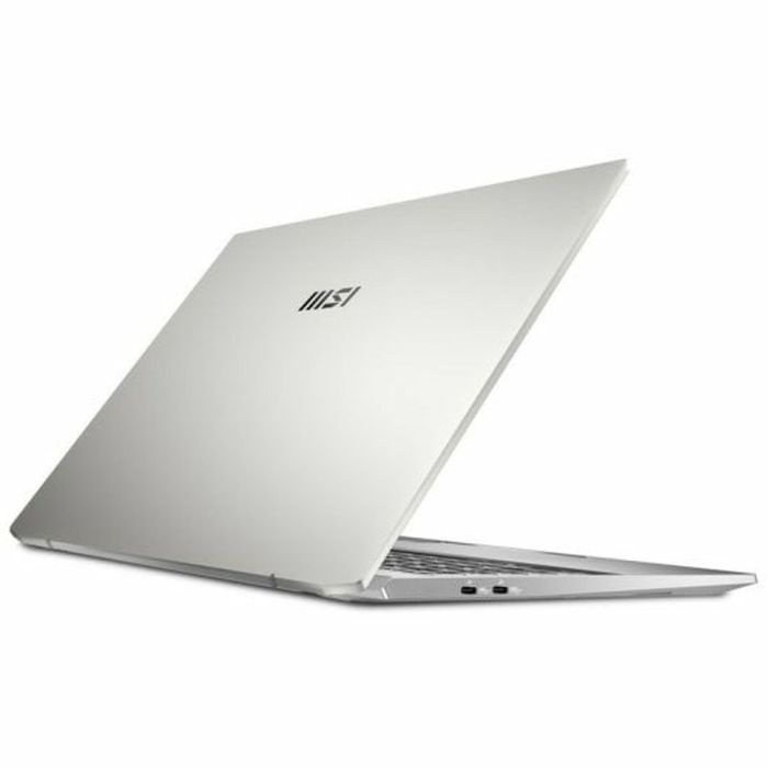 Laptop MSI 16" 32 GB RAM 1 TB SSD 3