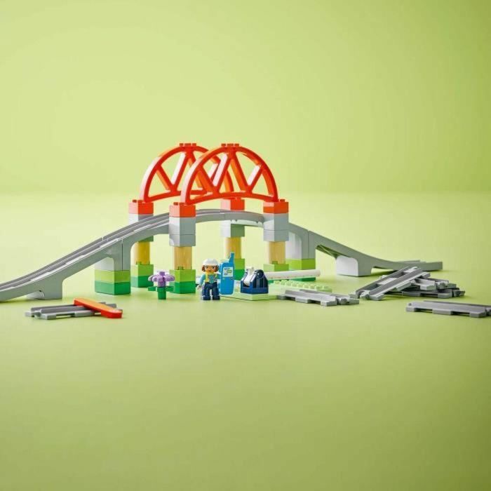 Set de expansión LEGO DUPLO My Town 10426: vías de tren y puente - Juguetes de aprendizaje temprano 4