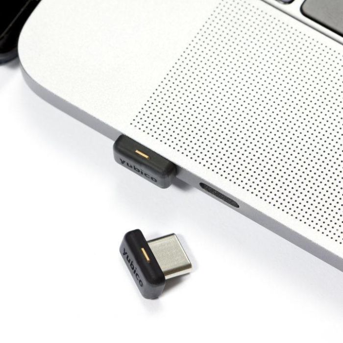 Yubico YubiKey 5C Nano FIPS 1 Yubico YubiKey 5C Nano FIPS 1