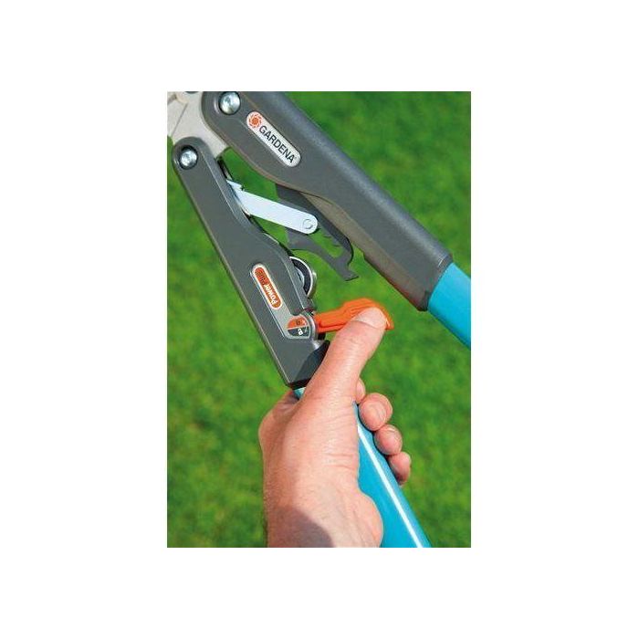 GARDENA Gardena SmartCut Comfort Lopper 1