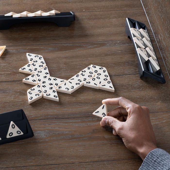Bizak Juego Triominos Original - Juego de Mesa Familiar de Dominó Triangular, Variación del Clásico, Edad Mínima 3 Años 2 Bizak Juego Triominos Original - Juego de Mesa Familiar de Dominó Triangular, Variación del Clásico, Edad Mínima 3 Años 2