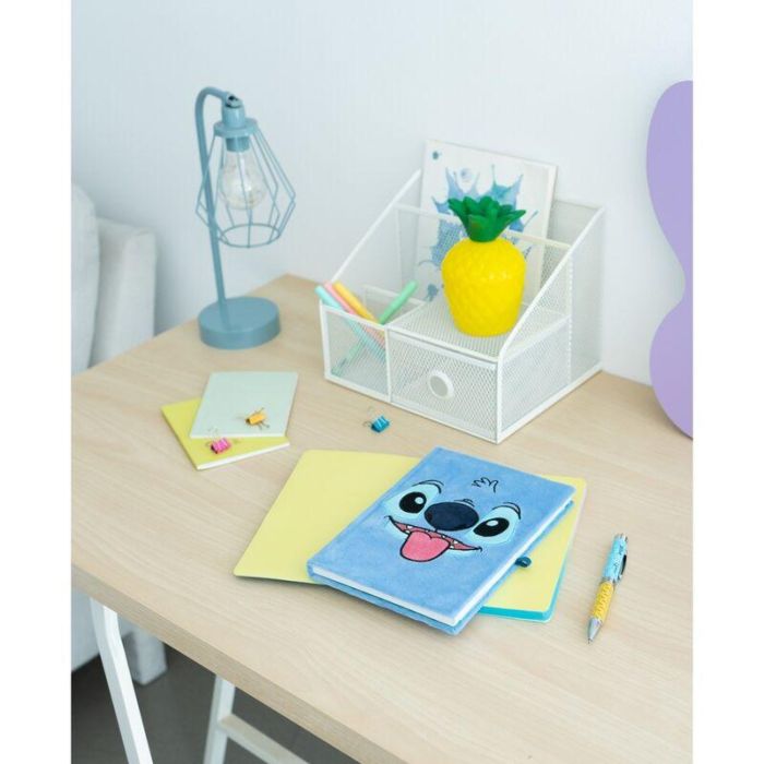 Cuaderno A5 premium + boligrafo proyector Stitch Disney 4 Cuaderno A5 premium + boligrafo proyector Stitch Disney 4