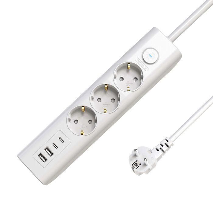 MicroConnect Regleta Schuko de 3 vías con interruptor, 1.5M, Blanca, 2x USB-A, 2x USB-C