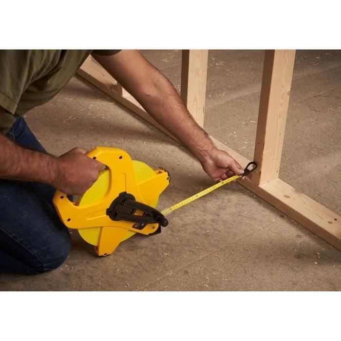 Stanley 2-34-777 Cinta Métrica de Fibra de Vidrio de 100m x 13mm Power Winder con Caja Abierta 3