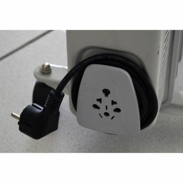 Warm Tech WAR5411074178062 Radiador eléctrico de aceite 2500W para hasta 40m3 - Gris 240V 3 Warm Tech WAR5411074178062 Radiador eléctrico de aceite 2500W para hasta 40m3 - Gris 240V 3