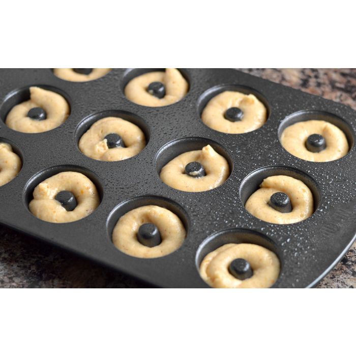 Molde para horno de rosquillas 12 unidades 4.5 cm Quttin (12 Unidades) 11 Molde para horno de rosquillas 12 unidades 4.5 cm Quttin (12 Unidades) 11