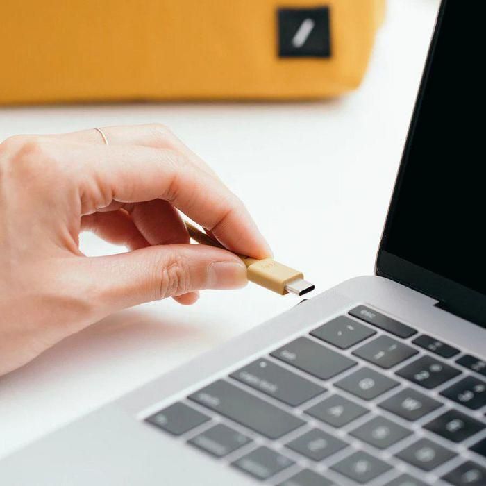 Native Union Anchor Cable USB-C a USB-C 3 Metros. Cable de Carga Rápida 60W con Peso Antideslizante, Duradero y Ecológico. Kraft. 1 Native Union Anchor Cable USB-C a USB-C 3 Metros. Cable de Carga Rápida 60W con Peso Antideslizante, Duradero y Ecológico. Kraft. 1