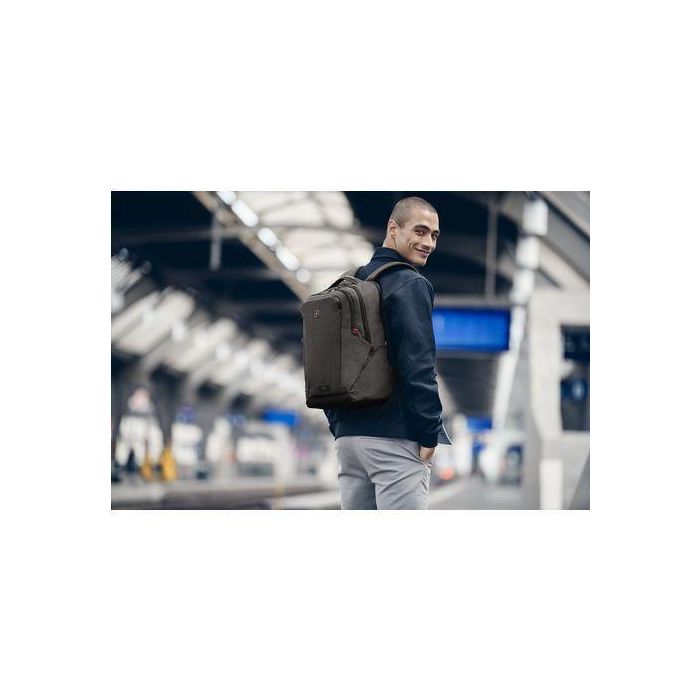 Wenger MX Professional Mochila para portátil de 16 pulgadas (40,6 cm) con compartimento para tablet 9