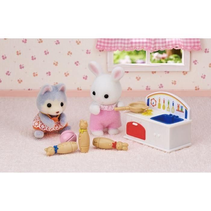 Figuras en miniatura - FAMILIAS SYLVANIAN - 5709 - La caja de juguetes de los bebés 4