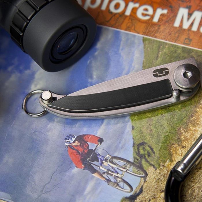 True Navaja Llavero Minimalista Acero Inoxidable 420 Ligera con Pasador de Bloqueo 2