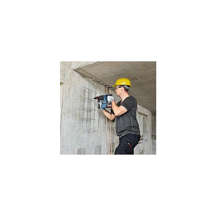 Bosch Taladro Percutor GBH 18V-26 F SDS Plus Profesional con Motor Brushless, Energía de Impacto 2.6J, 18V, Incluye 2 Baterías 5.5Ah y Maletín GAL 1880CV GD1 8