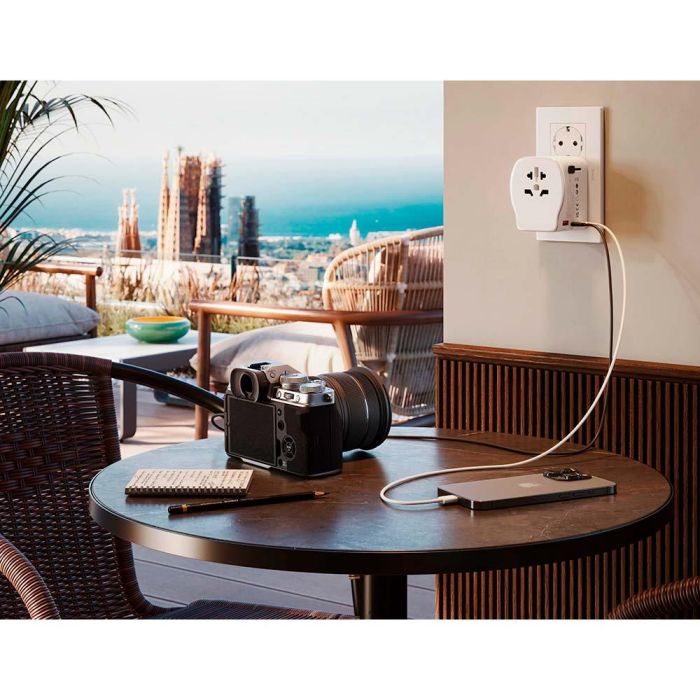 Adaptador viaje universal 3 usb (1a+2c) 20 W 3 Adaptador viaje universal 3 usb (1a+2c) 20 W 3