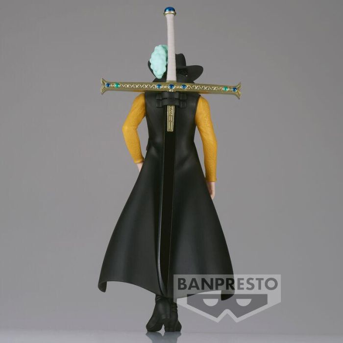Banpresto Figura One Piece The Shukko Dracule Mihawk 16 cm PVC BP89726P 4 Banpresto Figura One Piece The Shukko Dracule Mihawk 16 cm PVC BP89726P 4