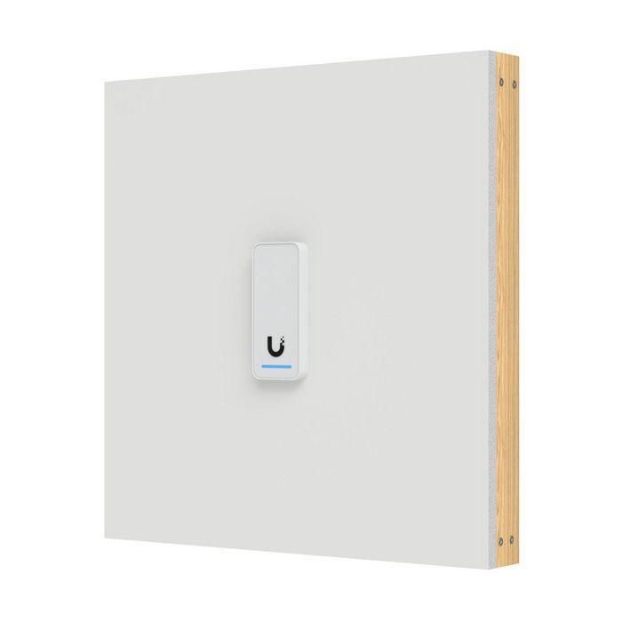 Ubiquiti BLE 4.1, NFC, PoE, 1x 10/100 MbE RJ45 port, 48V DC, 5W, Proximity sensor, Polycarbonate, glass, IP55, white 6 Ubiquiti BLE 4.1, NFC, PoE, 1x 10/100 MbE RJ45 port, 48V DC, 5W, Proximity sensor, Polycarbonate, glass, IP55, white 6