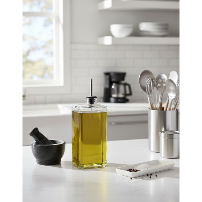 La Mediterranea Aceitera de Vidrio con Tapón 500 ml - 8.6x5.2x23.7 cm 2 La Mediterranea Aceitera de Vidrio con Tapón 500 ml - 8.6x5.2x23.7 cm 2