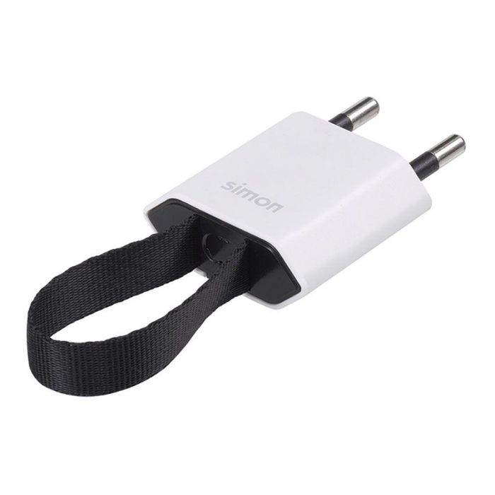 Simon Clavija Schuko 2p+tt Salida Frontal y Lateral 10A 250V~ Blanca Fácil Extracción