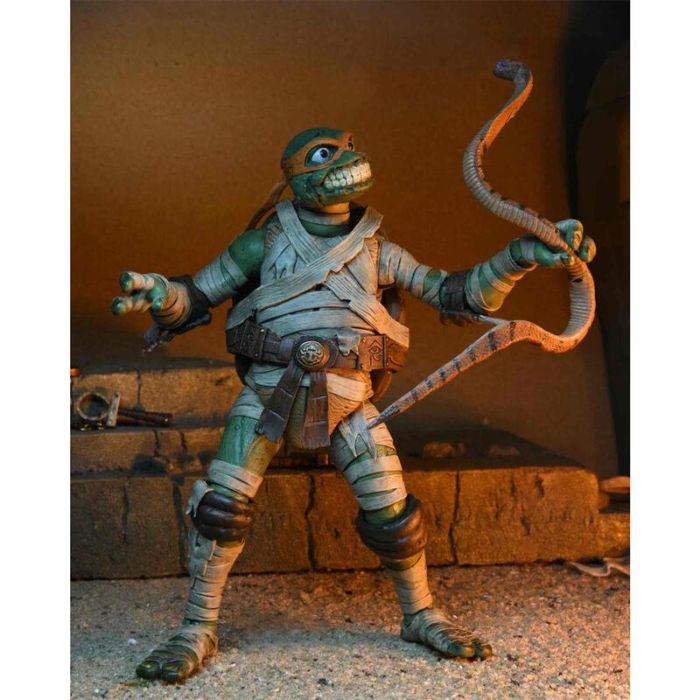 NECA Figura Ultimate Michelangelo as the Mummy Las Tortugas Ninja 18cm Articulada con Accesorios 3