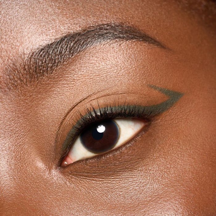 Set de Maquillaje Essence SATIN BLEND 4