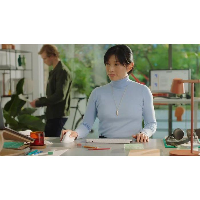 Logitech Lift Ratón Vertical Ergonómico Inalámbrico Blanco - 4000 DPI, Bluetooth/USB, 6 Botones, Para Manos Pequeñas/Medianas 1