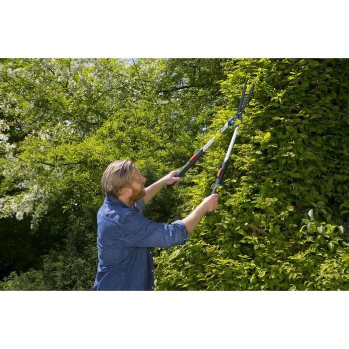 Gardena TeleCut Cortasetos Telescópico con Cuchillas Onduladas Antiadherentes, Brazos Extensibles de Aluminio +20cm, Longitud de Corte 25cm 3 Gardena TeleCut Cortasetos Telescópico con Cuchillas Onduladas Antiadherentes, Brazos Extensibles de Aluminio +20cm, Longitud de Corte 25cm 3