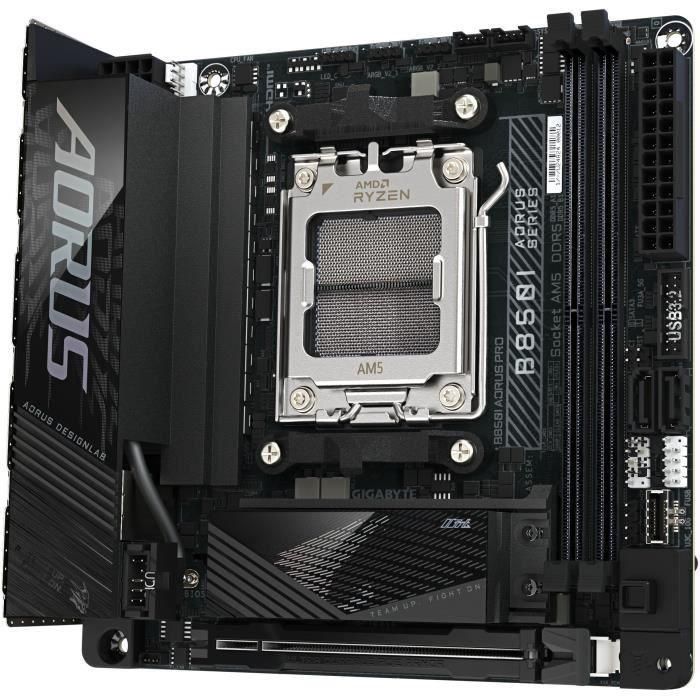 GIGABYTE B850I AORUS PRO Placa Base AMD AM5 B850 Mini ITX para Ryzen Serie 9000 DDR5 8400MHz PCIe 5.0 M.2 WiFi 7 2.5G LAN 2