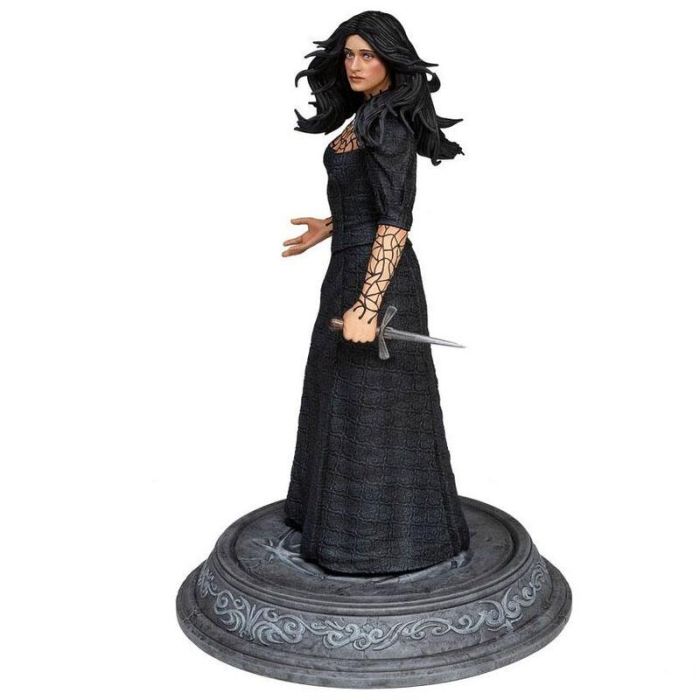 Estatua Yennefer The Witcher 20cm 1