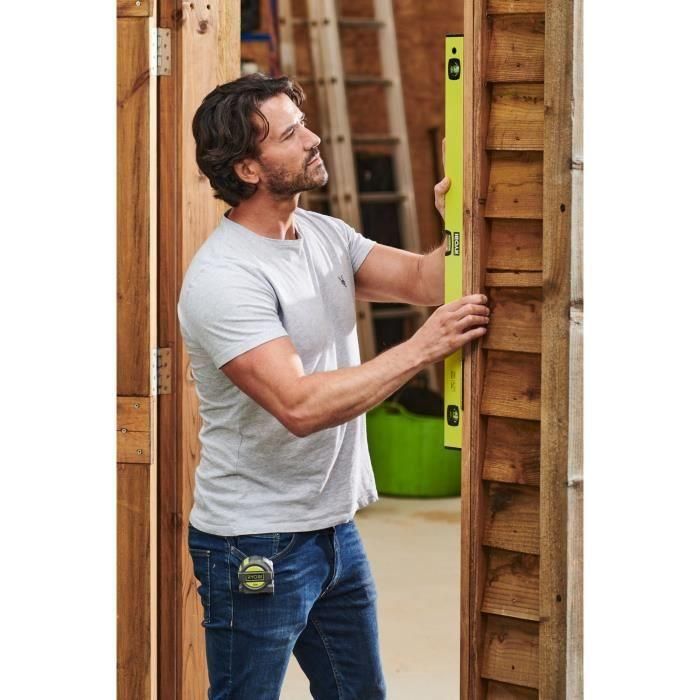 Nivel de burbuja - RYOBI - 80 cm, precisión 0,5 mm/m 3 Nivel de burbuja - RYOBI - 80 cm, precisión 0,5 mm/m 3