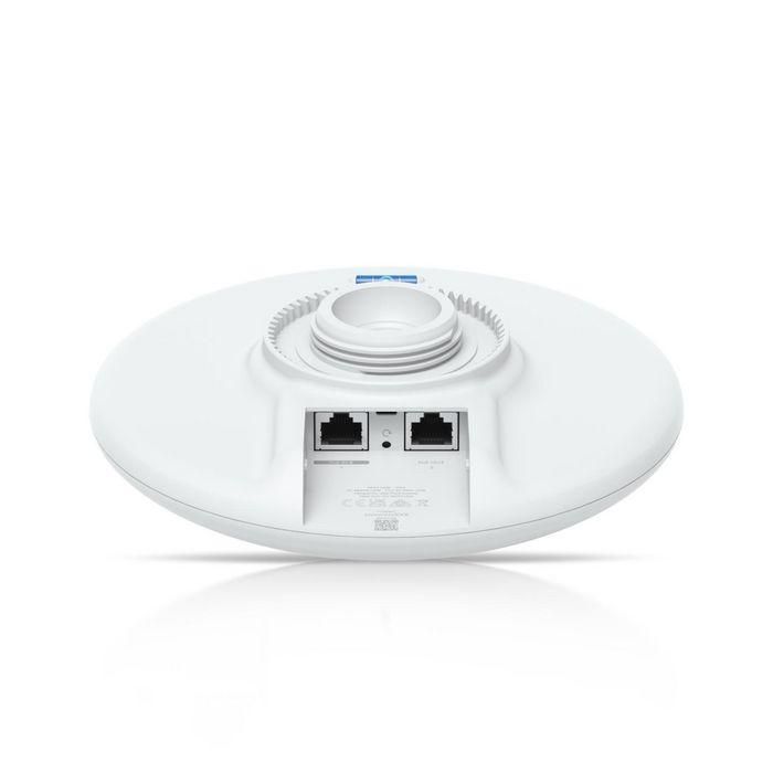 Ubiquiti Device Bridge Pro, pole mount, 2x GbE LAN, PoE/PoE+, WiFi 5 GHz, 867 Mbps, UV-resistant polycarbonate, IPX6, white 8 Ubiquiti Device Bridge Pro, pole mount, 2x GbE LAN, PoE/PoE+, WiFi 5 GHz, 867 Mbps, UV-resistant polycarbonate, IPX6, white 8