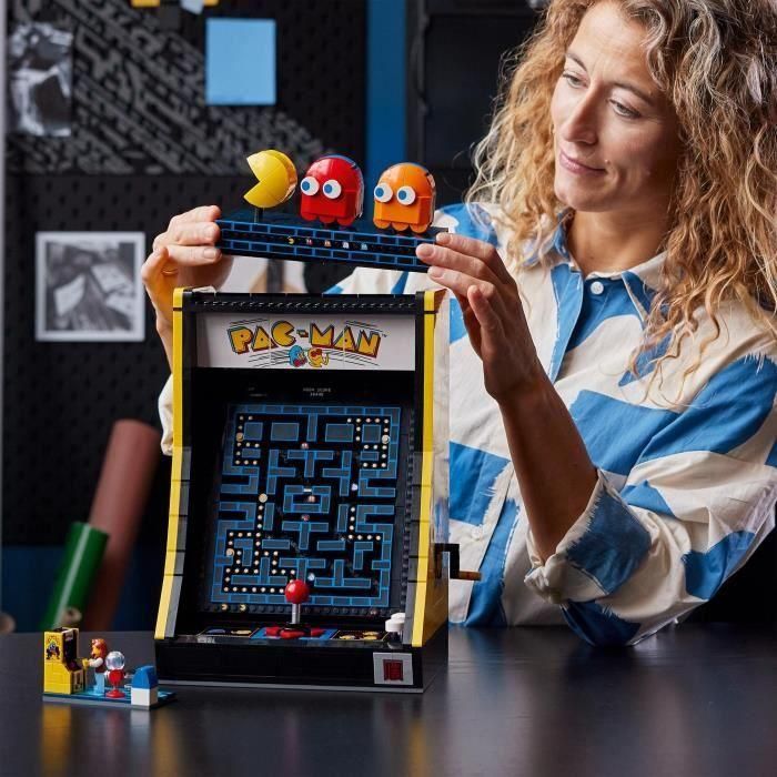 LEGO 10323 Icons PAC-MAN Juego Arcade, Maqueta para Construir para Adultos, Máquina de Juego con Personajes 4