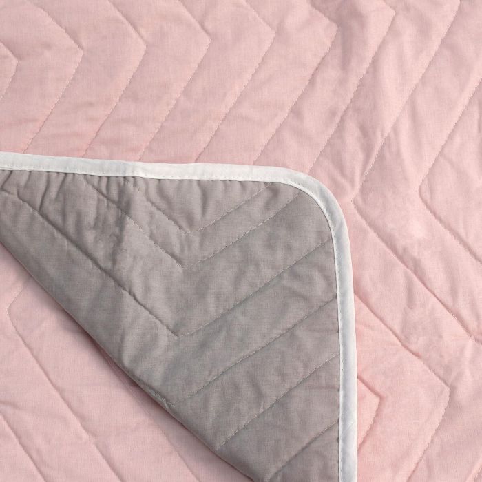Colcha Reversible HappyFriday Basic Arista Gris Rosa claro 240 x 260 cm 4 Colcha Reversible HappyFriday Basic Arista Gris Rosa claro 240 x 260 cm 4