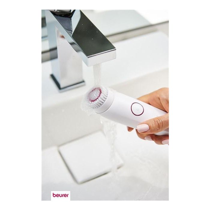 Beurer FC-45 Cepillo Facial para Limpieza Profunda, 2 Niveles de Rotación, Usable Bajo Agua 4