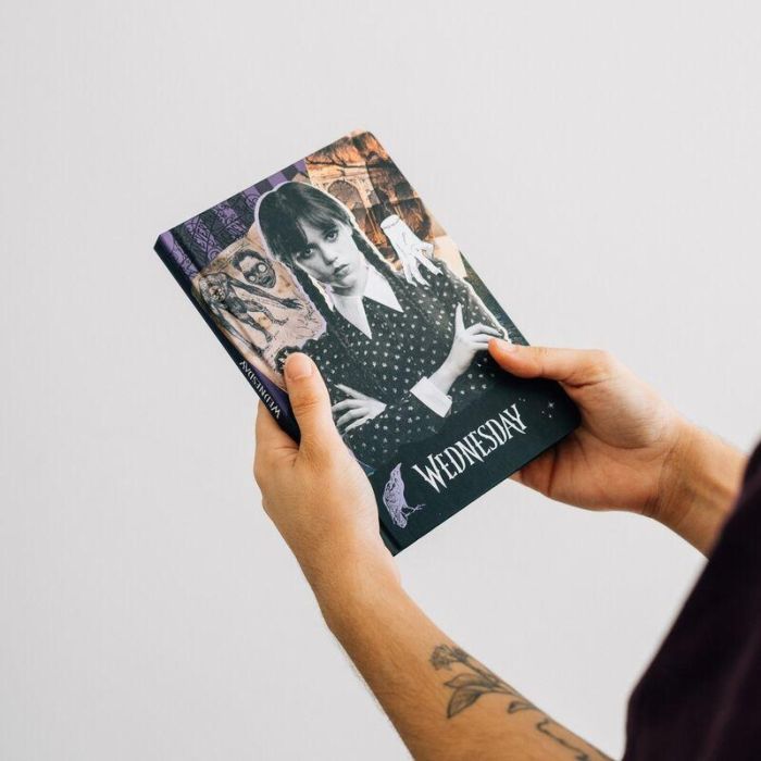 Cuaderno A5 premium Miercoles Addams 4