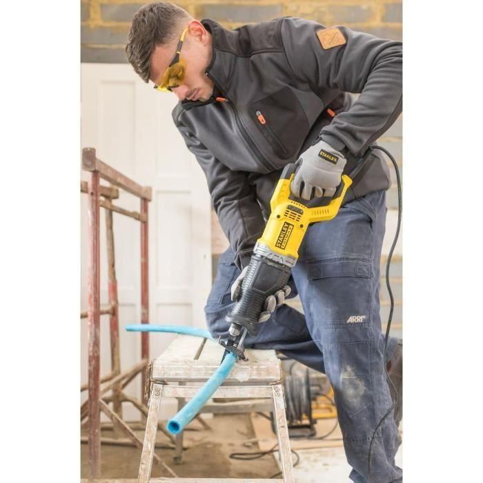 Sierra Sable - STANLEY FATMAX - FME360-QS - 900W 1 Sierra Sable - STANLEY FATMAX - FME360-QS - 900W 1