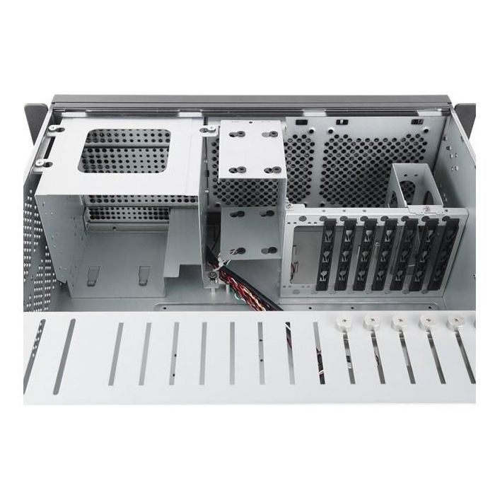 4HE Chieftec UNC-409S-B-OP 8 4HE Chieftec UNC-409S-B-OP 8